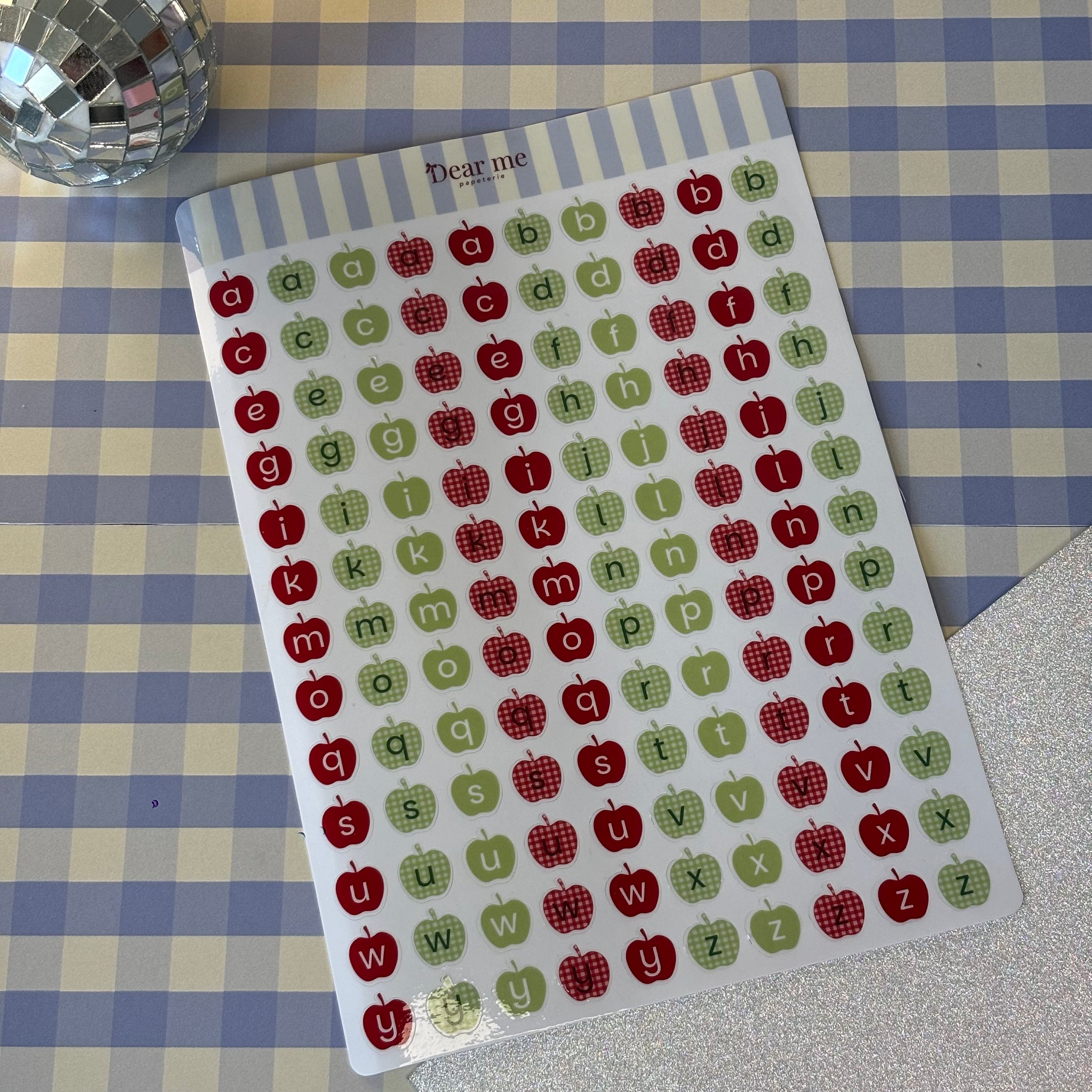 Planche stickers A5 - Lettres pommes