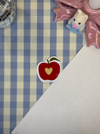 Sticker pomme croquée